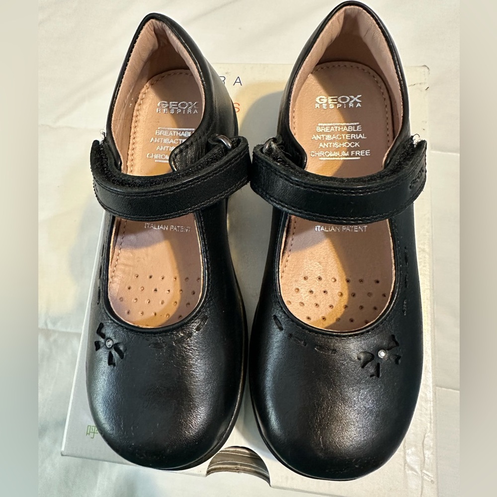 Geox Respira Girls Black Leather Mary Jane Shoe Sz 28 EU / 10.5 US